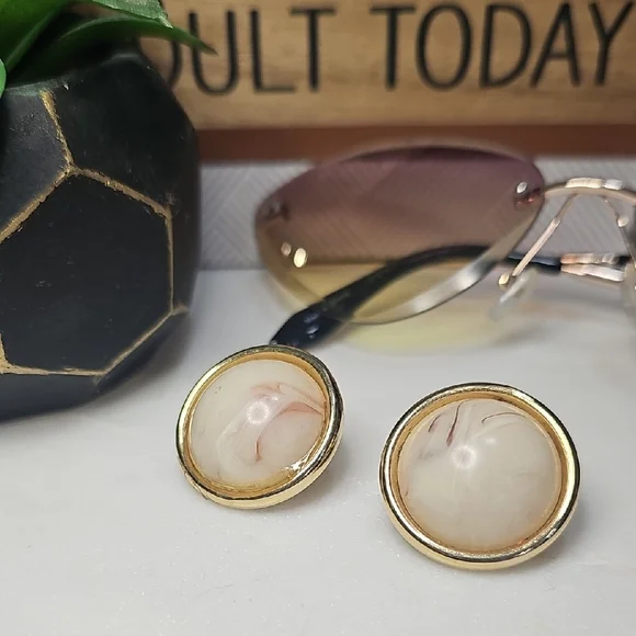 Napier Goldtone and Cream Round Clip Earrings - Picture 1 of 3